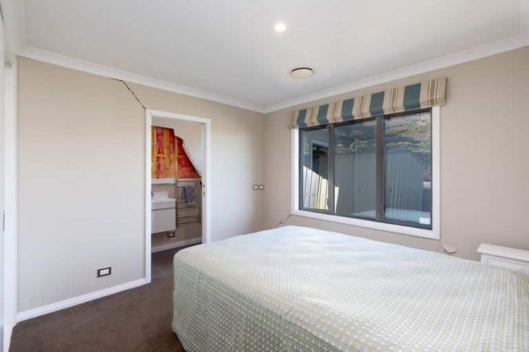 Photo of property in 10 Lighthouse View, Atawhai, Nelson, 7010