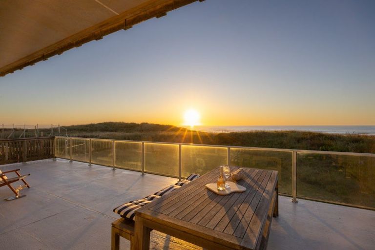 Photo of property in 22a Marine Parade South, Foxton Beach, Foxton, 4815