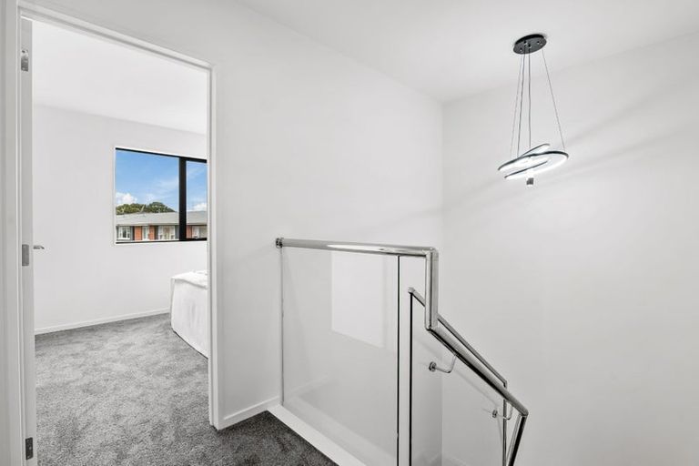 Photo of property in 49c Vera Road, Te Atatu South, Auckland, 0610