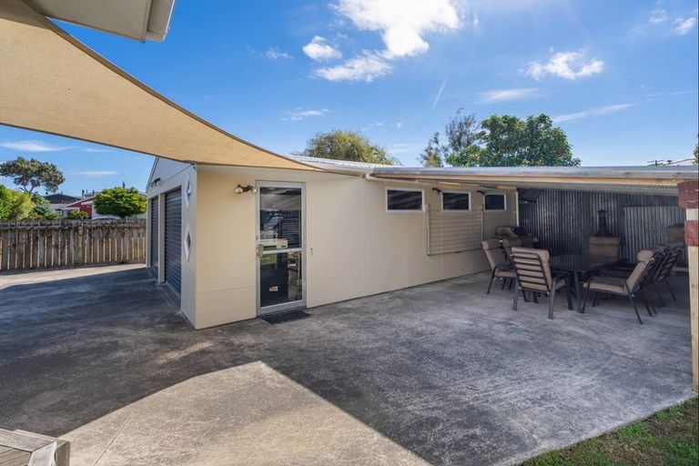 Photo of property in 17 Otaihanga Road, Otaihanga, Paraparaumu, 5036