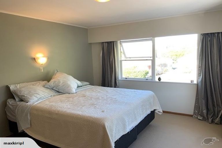 Photo of property in 17 Margaret Place, Milford, Auckland, 0620
