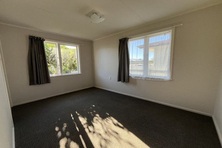 Photo of property in 4 Kauri Street, Taradale, Napier, 4112
