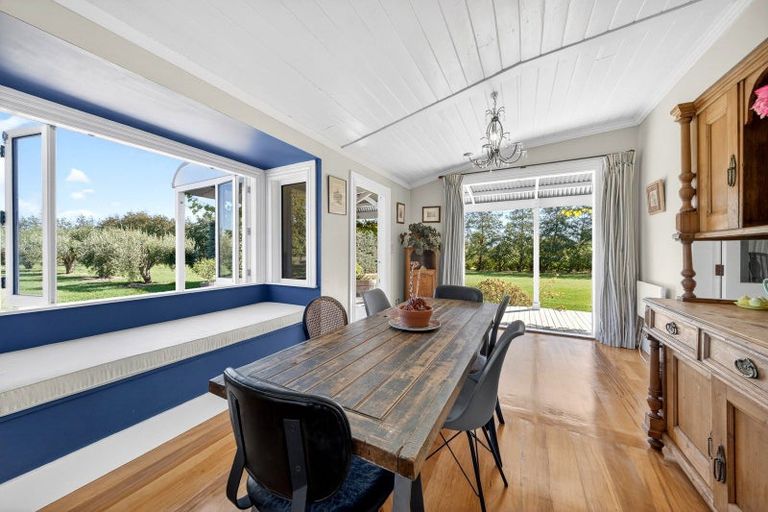 Photo of property in 14 Campbell Drive, Martinborough, 5711