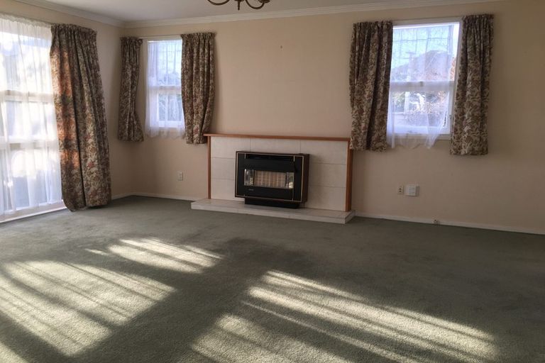 Photo of property in 122 Kings Crescent, Hutt Central, Lower Hutt, 5010