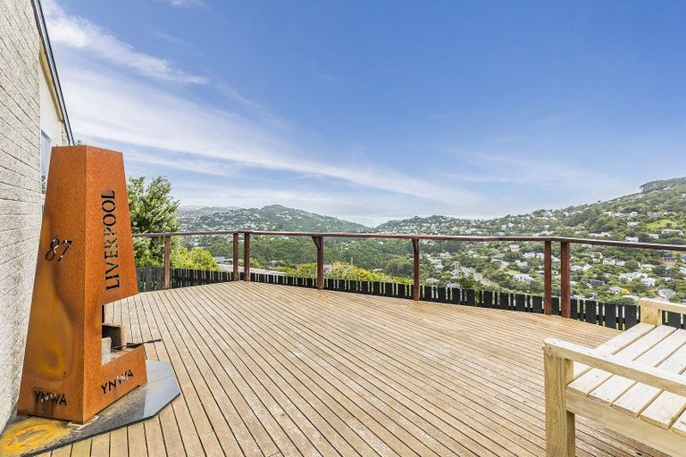 Photo of property in 9 Admiralty Street, Crofton Downs, Wellington, 6035