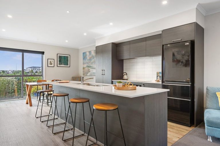 Photo of property in 8 William Dawson Crescent, Wigram, Christchurch, 8025