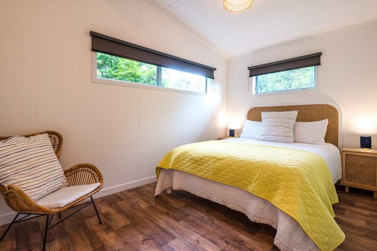 Photo of property in 17 Glen Brook Road, Omiha, Waiheke Island, 1081