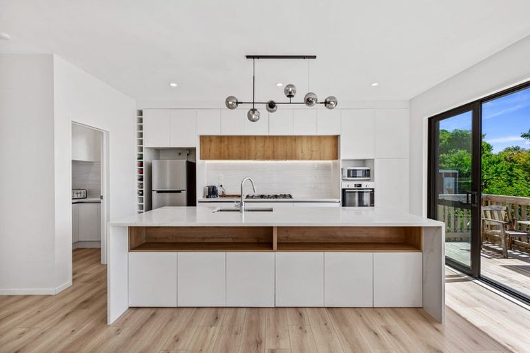 Photo of property in 12 Cirrus Way, Ranui, Auckland, 0612