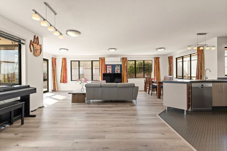 Photo of property in 206 Somerville Street, Shiel Hill, Dunedin, 9013