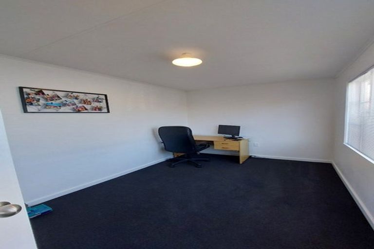 Photo of property in 206 Ngamotu Road, Spotswood, New Plymouth, 4310