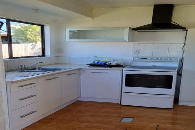 Photo of property in 5/106 Shifnal Drive, Randwick Park, Auckland, 2105