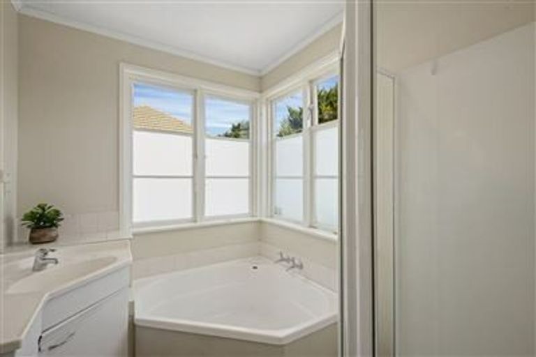 Photo of property in 348 Clyde Road, Bryndwr, Christchurch, 8053