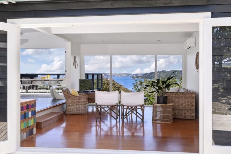 Photo of property in 24 Barrier View Road, Leigh, 0985