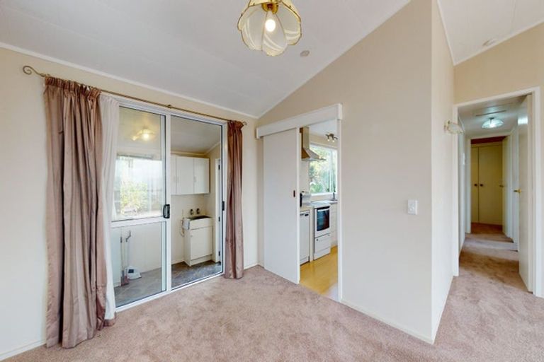 Photo of property in 6 Kekerenga Street, Strathmore Park, Wellington, 6022