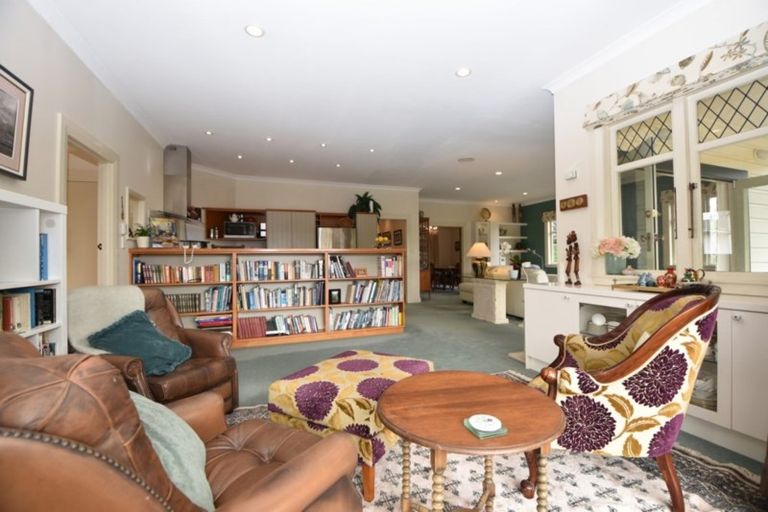 Photo of property in 17 Moreton Road, Carterton, 5713