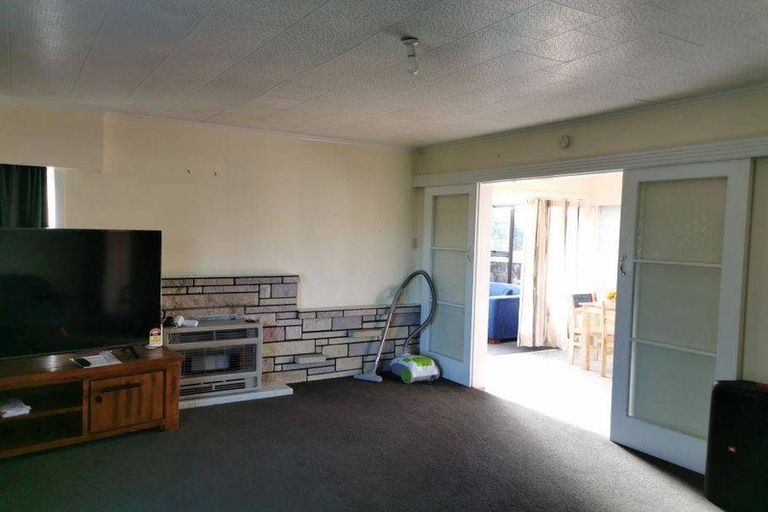 Photo of property in 35 Berkley Avenue, Hillcrest, Hamilton, 3216