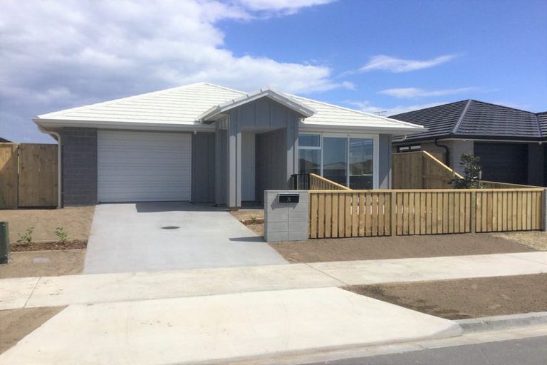 Photo of property in 74 Union Drive, Papamoa, 3118