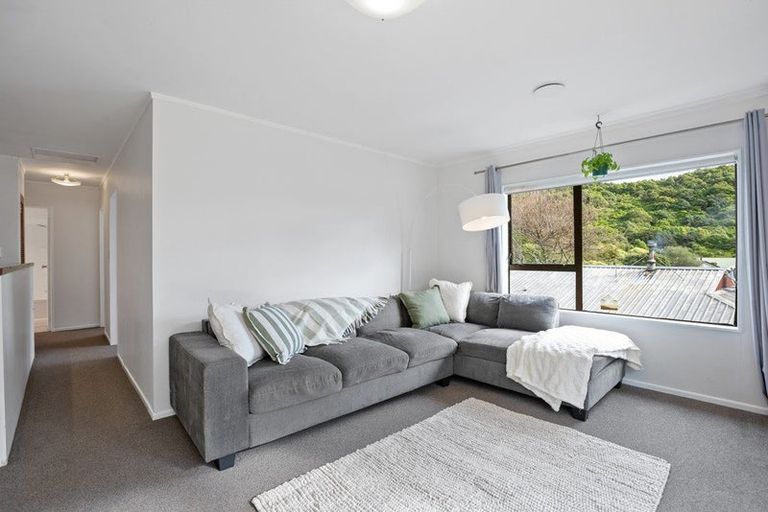 Photo of property in 24 Hookway Grove, Paraparaumu, 5032