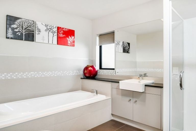 Photo of property in 9 Springcrest Drive, Karaka, Papakura, 2113