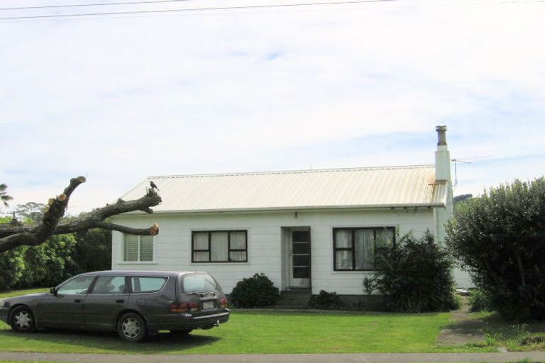 Photo of property in 35 Oak Street, Mangapapa, Gisborne, 4010