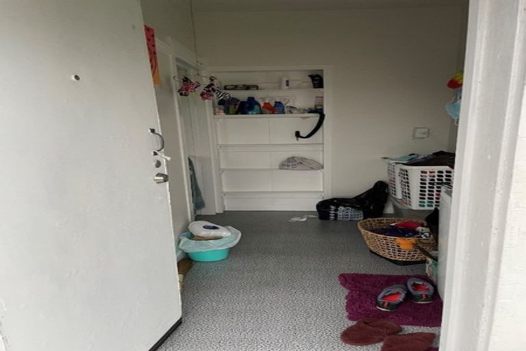 Photo of property in 51 Sturges Road, Henderson, Auckland, 0612
