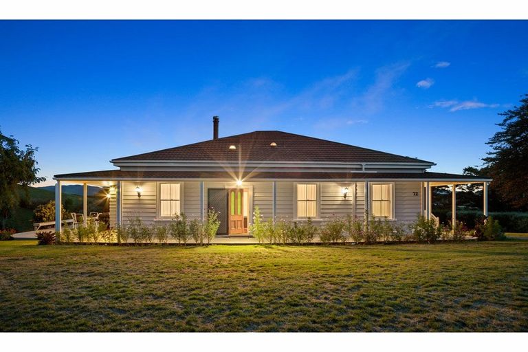 Photo of property in 72 Hermitage Road, Waiuku, 2682