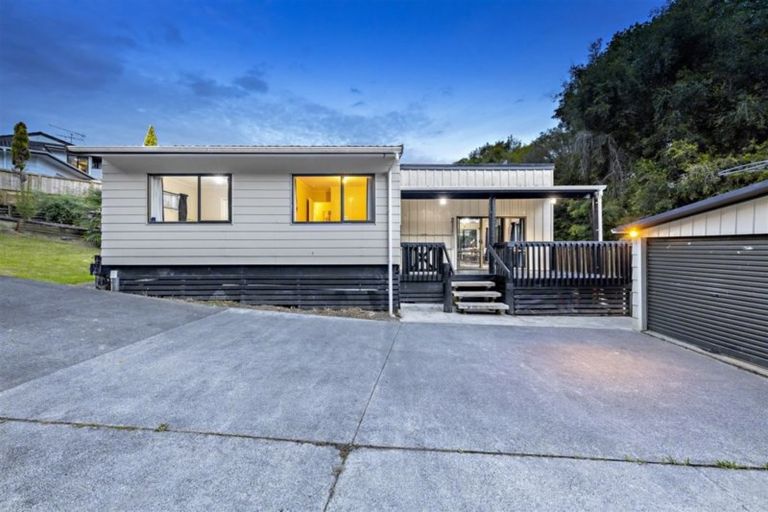 Photo of property in 5 Flamingo Court, Goodwood Heights, Auckland, 2105