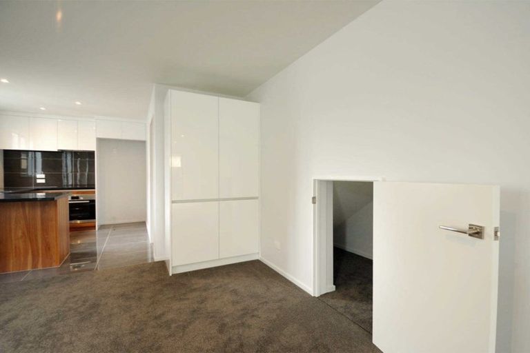 Photo of property in 2/27 Sherborne Street, St Albans, Christchurch, 8014