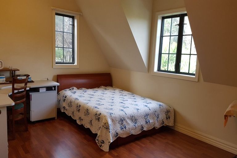 Photo of property in 12a Wicklam Lane, Greenhithe, Auckland, 0632