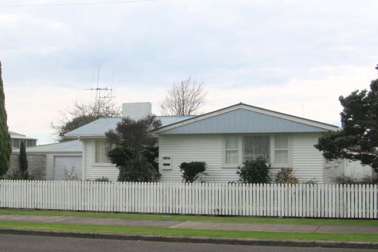 Photo of property in 4 Bennett Street, Otumoetai, Tauranga, 3110