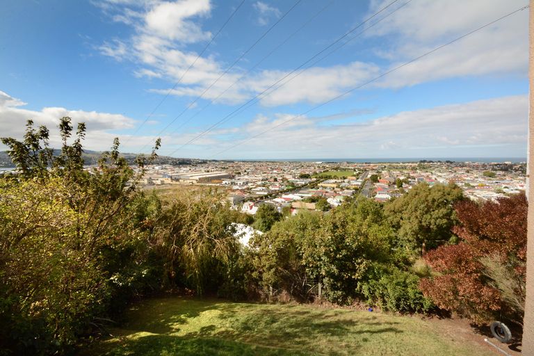 Photo of property in 33 Forfar Street, Clyde Hill, Dunedin, 9011