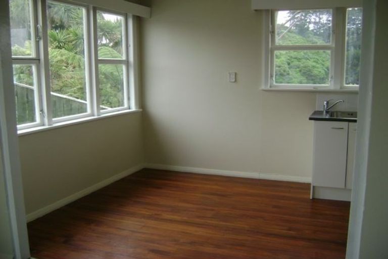 Photo of property in 28 Bellona Place, Cannons Creek, Porirua, 5024