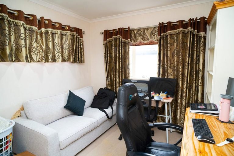 Photo of property in 3 Friar Close, Flat Bush, Auckland, 2019