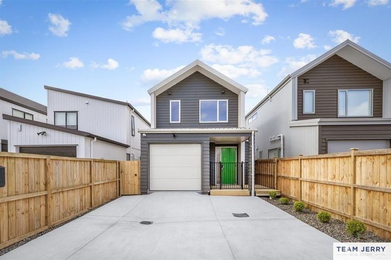 Photo of property in 14 Hoia Street, Papakura, 2110