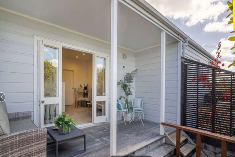 Photo of property in 60 Hackett Street, Saint Marys Bay, Auckland, 1011
