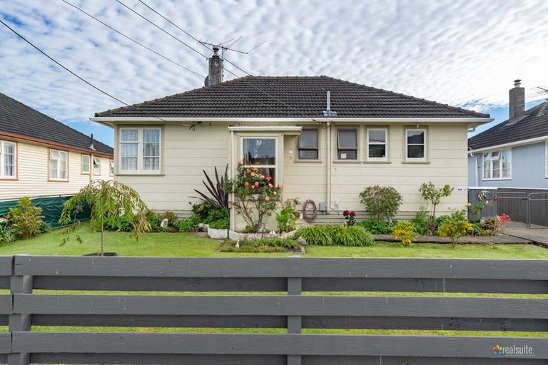 Photo of property in 1 Butler Street, Naenae, Lower Hutt, 5011