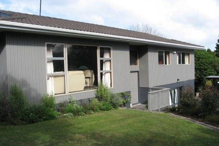 Photo of property in 13 Schnapper Rock Road, Greenhithe, Auckland, 0632