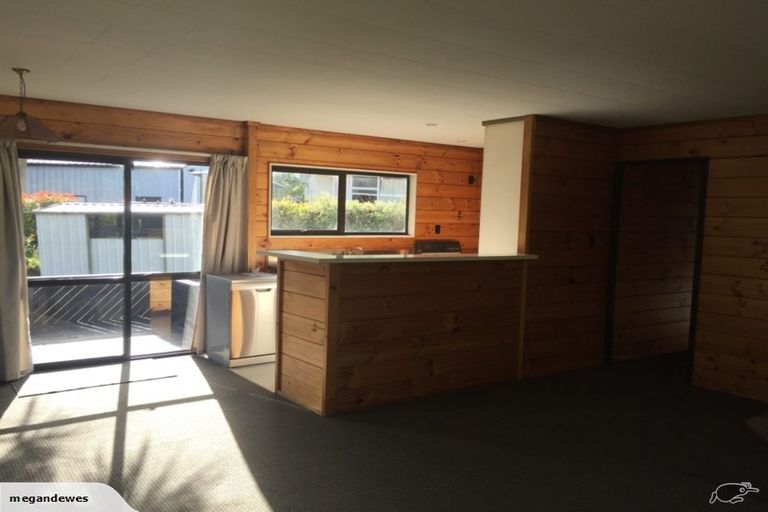 Photo of property in 22 Ward Place, Richmond Heights, Taupo, 3330