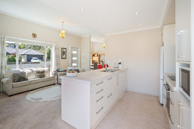 Photo of property in 1/4 Woodlau Rise, Huntsbury, Christchurch, 8022