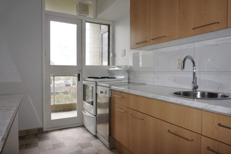 Photo of property in Garlinge Apartments, 14 Rhodes Street, Merivale, Christchurch, 8014