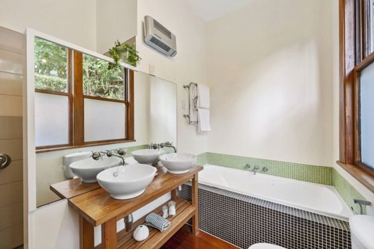 Photo of property in 14 Durham Street, Aro Valley, Wellington, 6021