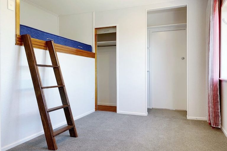 Photo of property in 1/21 Watea Road, Torbay, Auckland, 0630