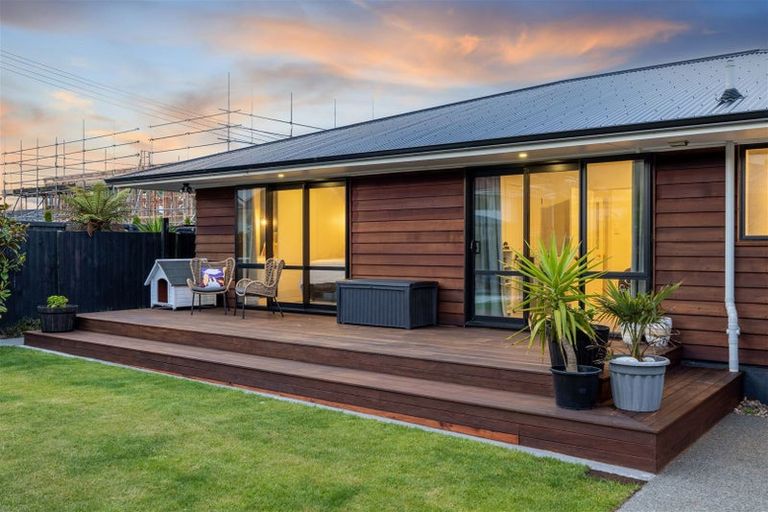 Photo of property in 87 Beachville Road, Redcliffs, Christchurch, 8081