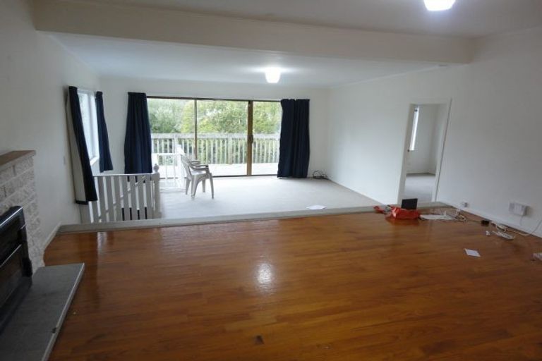 Photo of property in 12 Surat Place, Glen Eden, Auckland, 0602