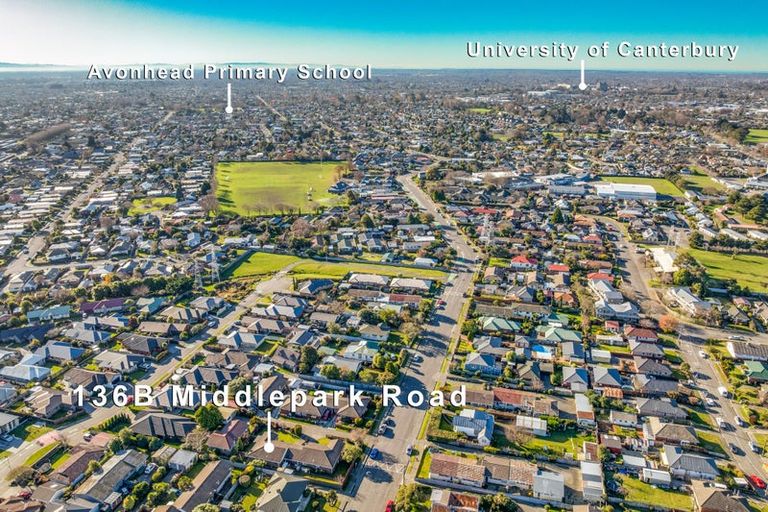 Photo of property in 2/136 Middlepark Road, Sockburn, Christchurch, 8042