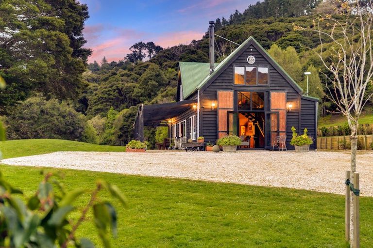 Photo of property in 61 Grehan Valley Road, Akaroa, 7520