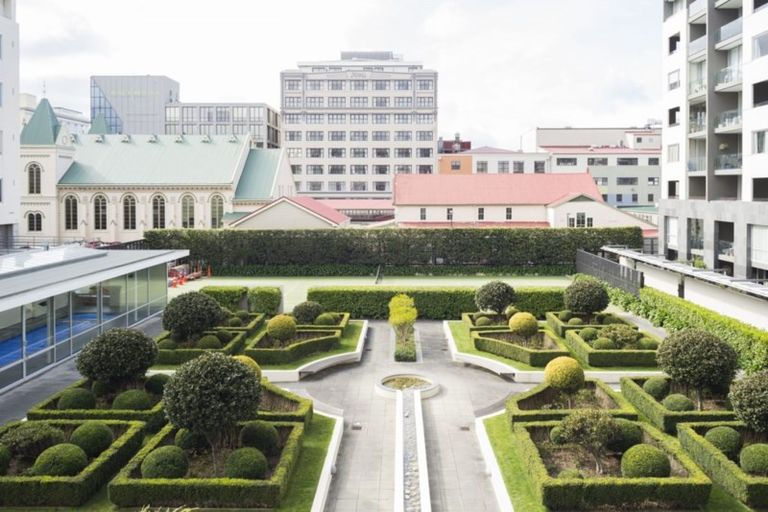 Photo of property in Sanctum Apartment, 10 Ebor Street, Te Aro, Wellington, 6011