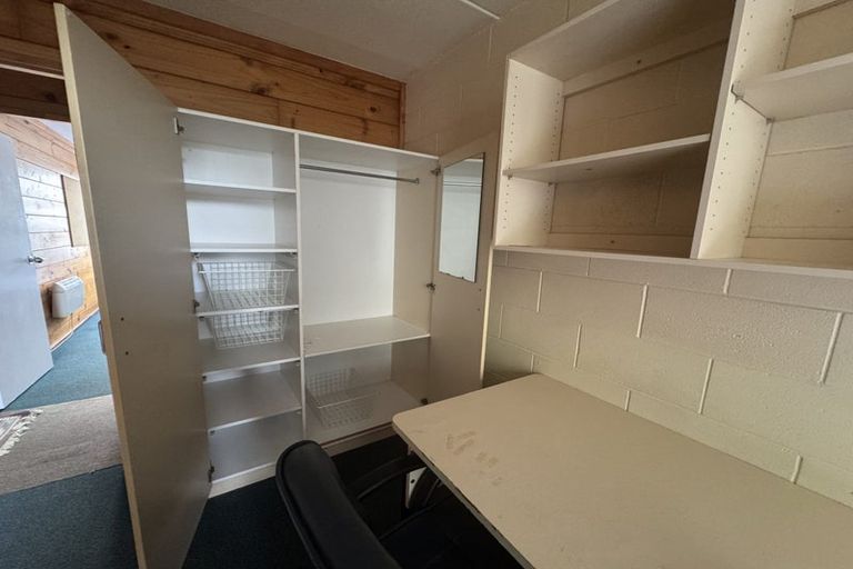 Photo of property in Te Awhina Apartments, 27/22 Sussex Street, Mount Cook, Wellington, 6021