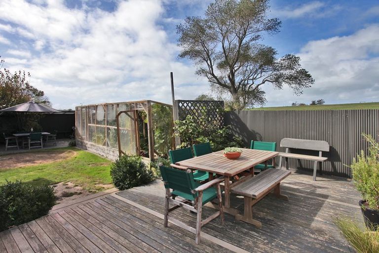 Photo of property in 63 Saint Heliers Crescent, Aranui, Christchurch, 8061