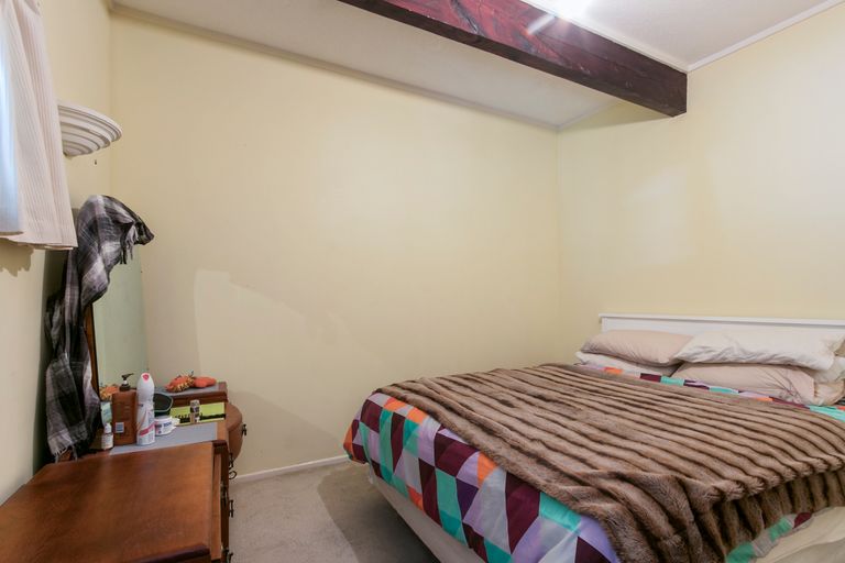 Photo of property in 26 Kingsley Street, Stokes Valley, Lower Hutt, 5019